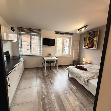Apartament Z Widokiem Na Pomnik Kopernika - Rynek Staromiejski Stary Toruń Dış mekan fotoğraf