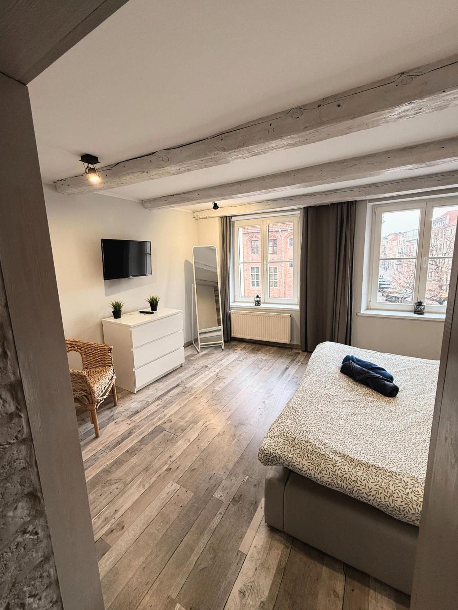 Apartament Z Widokiem Na Pomnik Kopernika - Rynek Staromiejski Stary Toruń Dış mekan fotoğraf