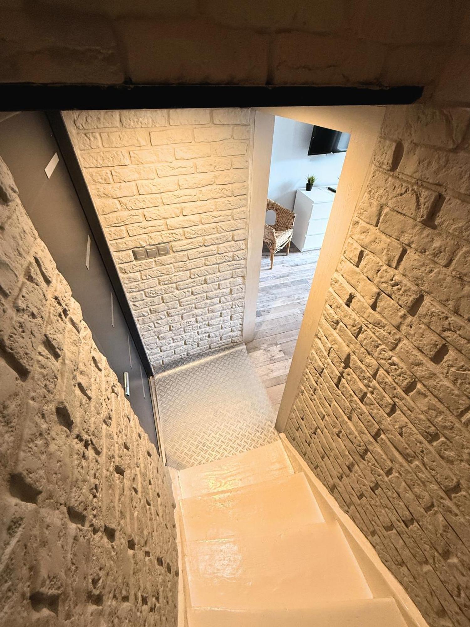 Apartament Z Widokiem Na Pomnik Kopernika - Rynek Staromiejski Stary Toruń Dış mekan fotoğraf
