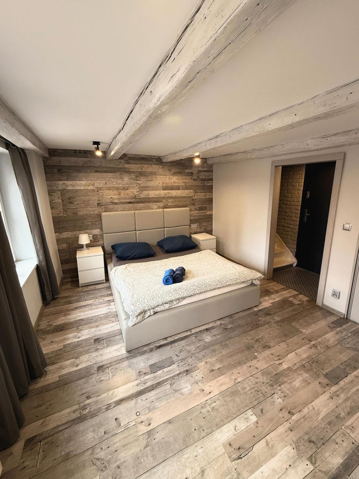 Apartament Z Widokiem Na Pomnik Kopernika - Rynek Staromiejski Stary Toruń Dış mekan fotoğraf