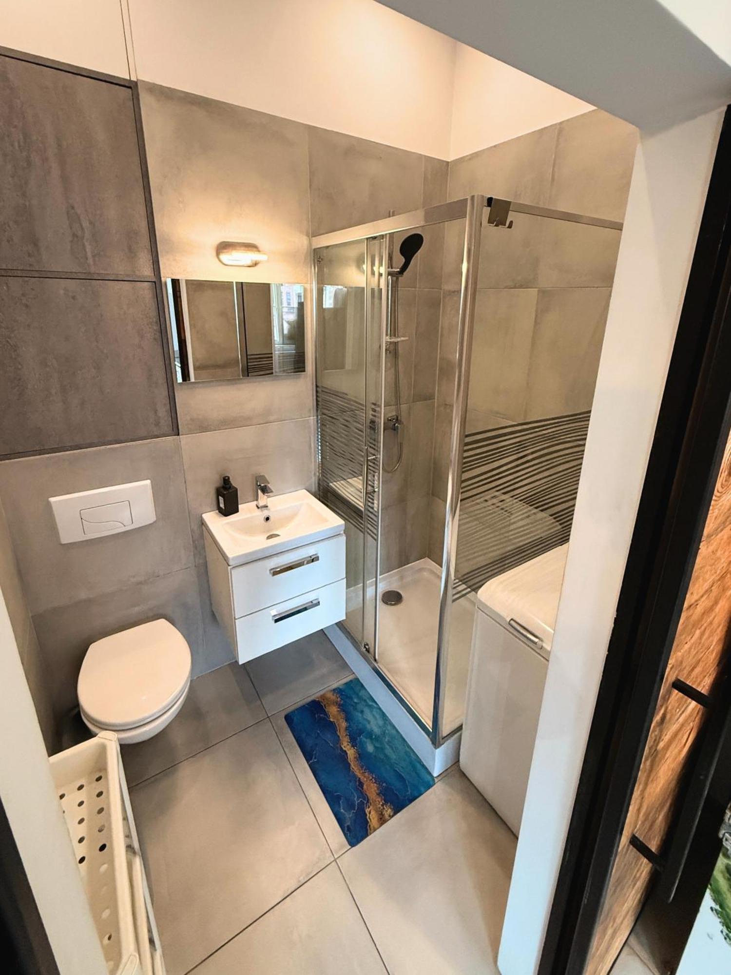 Apartament Z Widokiem Na Pomnik Kopernika - Rynek Staromiejski Stary Toruń Dış mekan fotoğraf