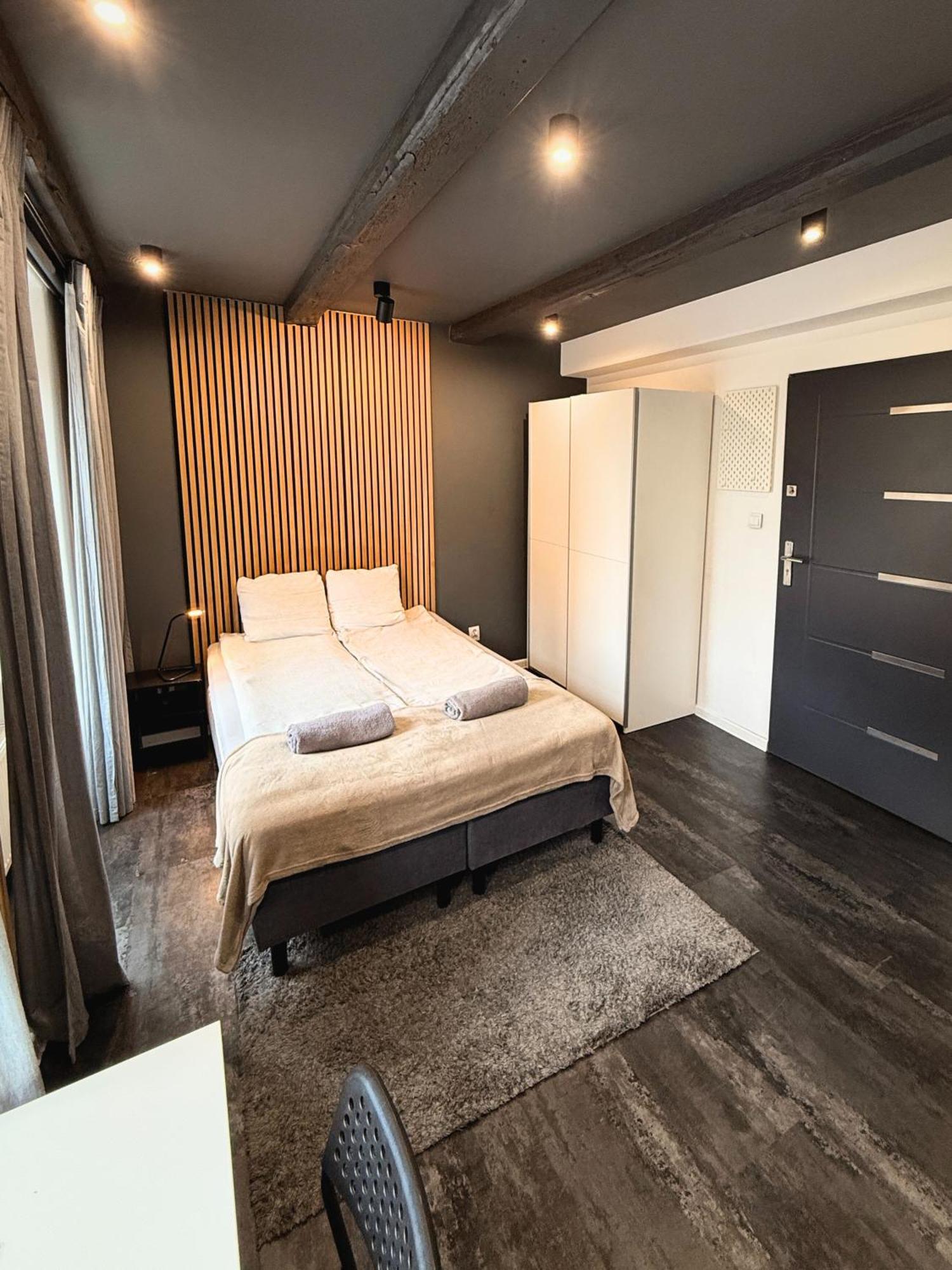 Apartament Z Widokiem Na Pomnik Kopernika - Rynek Staromiejski Stary Toruń Dış mekan fotoğraf